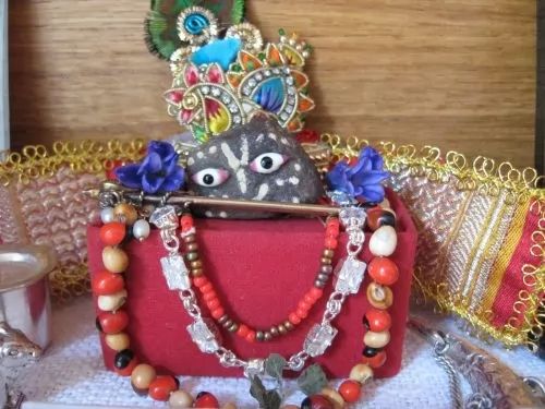 Bóstwa Guru Maharaja