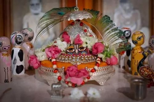 Bóstwa Guru Maharaja