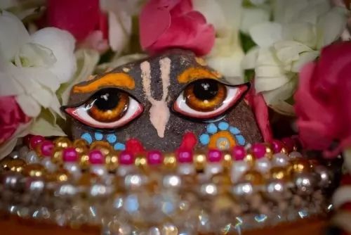 Bóstwa Guru Maharaja