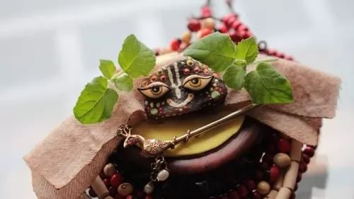 Bóstwa Guru Maharaja