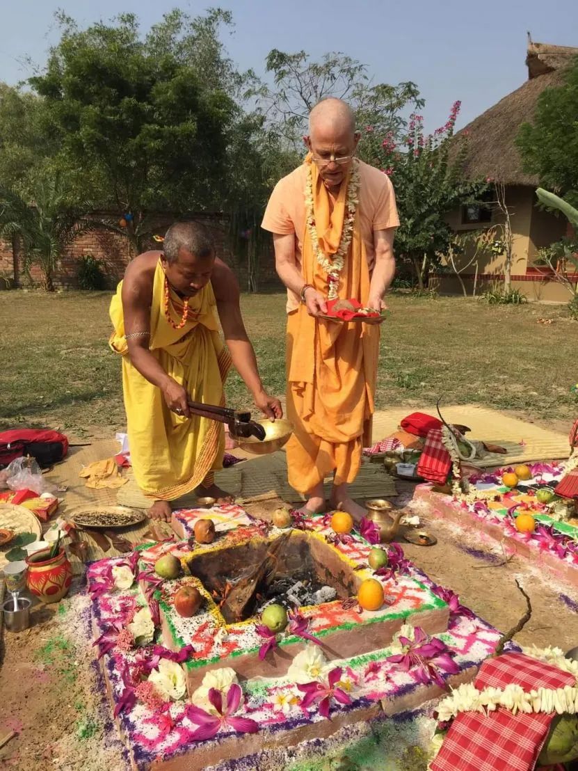 Kutir Pravesa - Godruma Kutir, wioska Gaura, Mayapur - 11.12.2022
