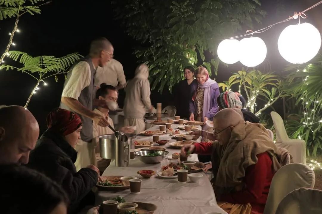 Vyasa Puja - Mayapur 03.12.2022